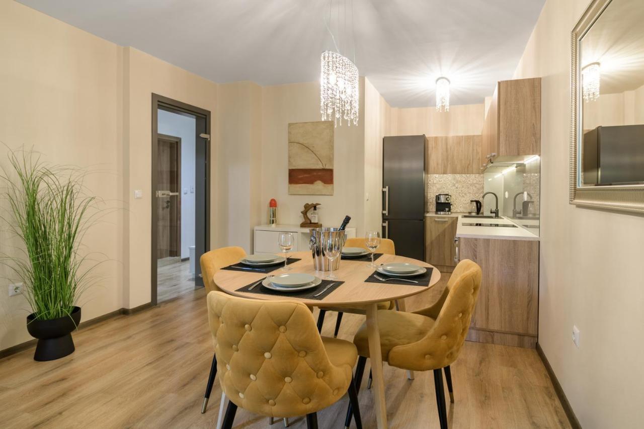 Мarelis Luxe Port Apartment Varna Exterior foto